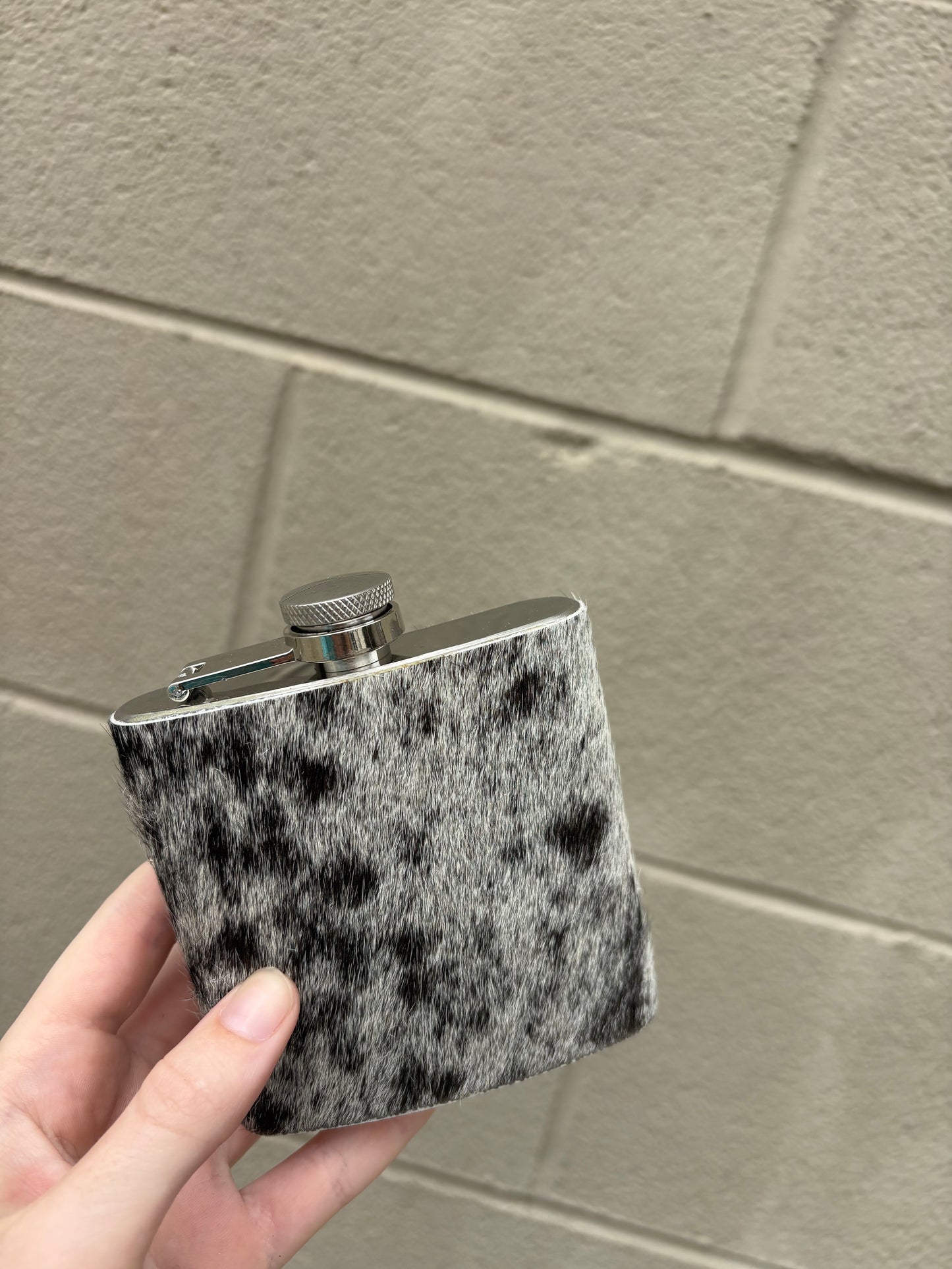 Mountain Trail Flask in Dark Hair-on Hide