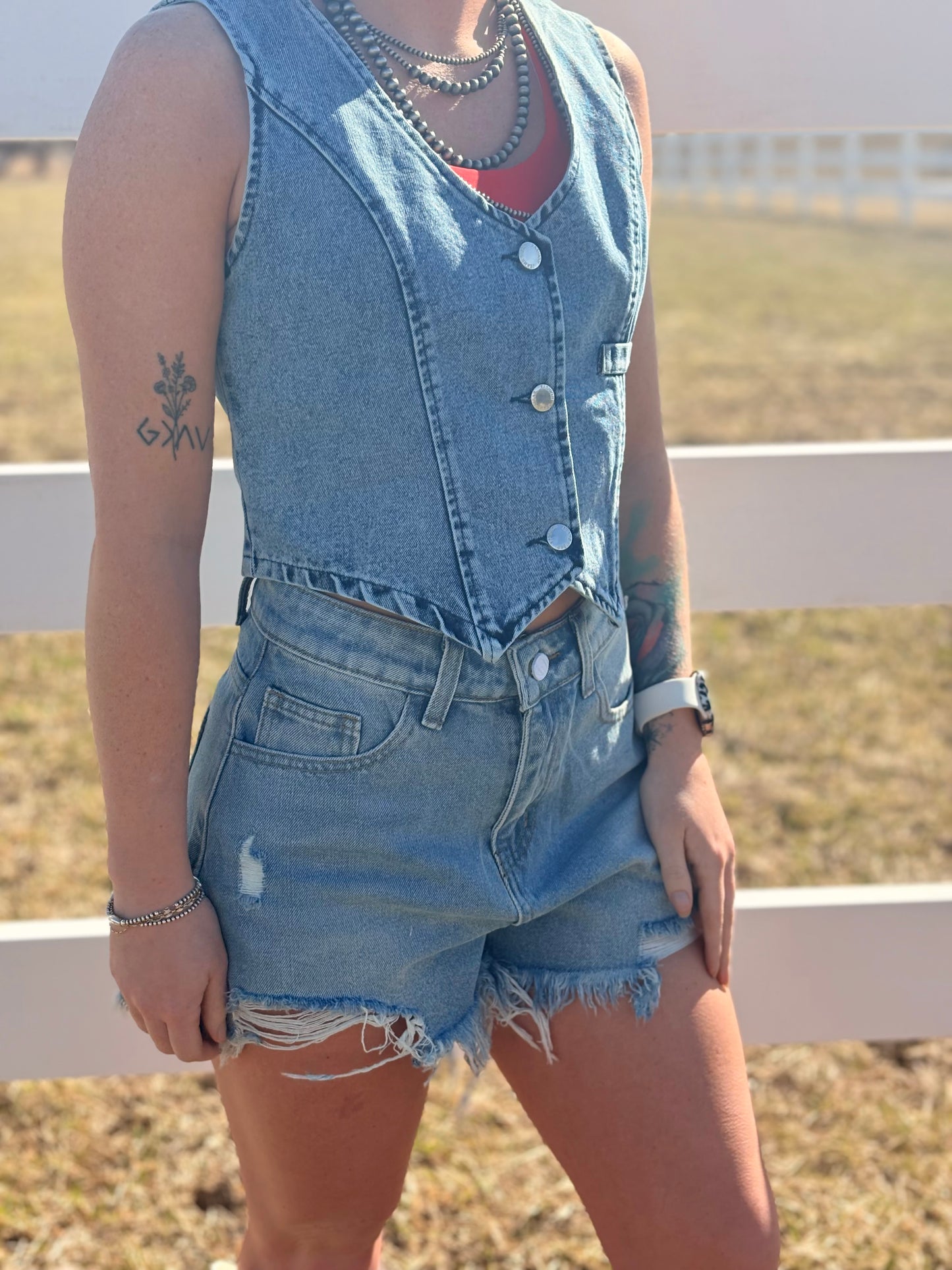 Hottie Sleeveless Single-Breasted V-Neck Denim Tank Top