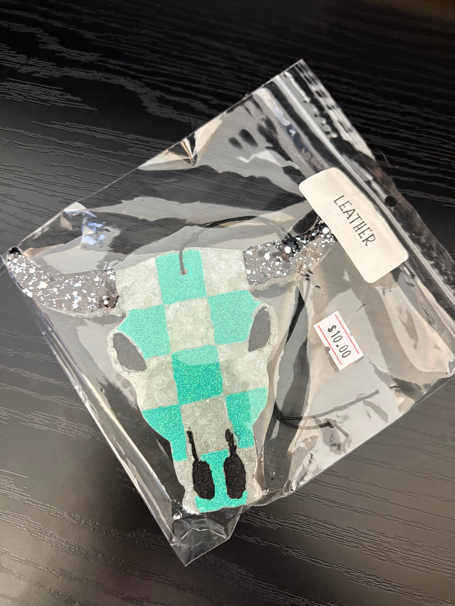 Checkered Bull Skull Freshie