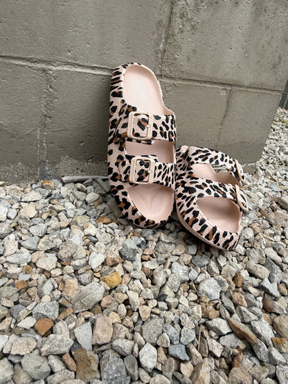 Retro Wild Buckle Slides
